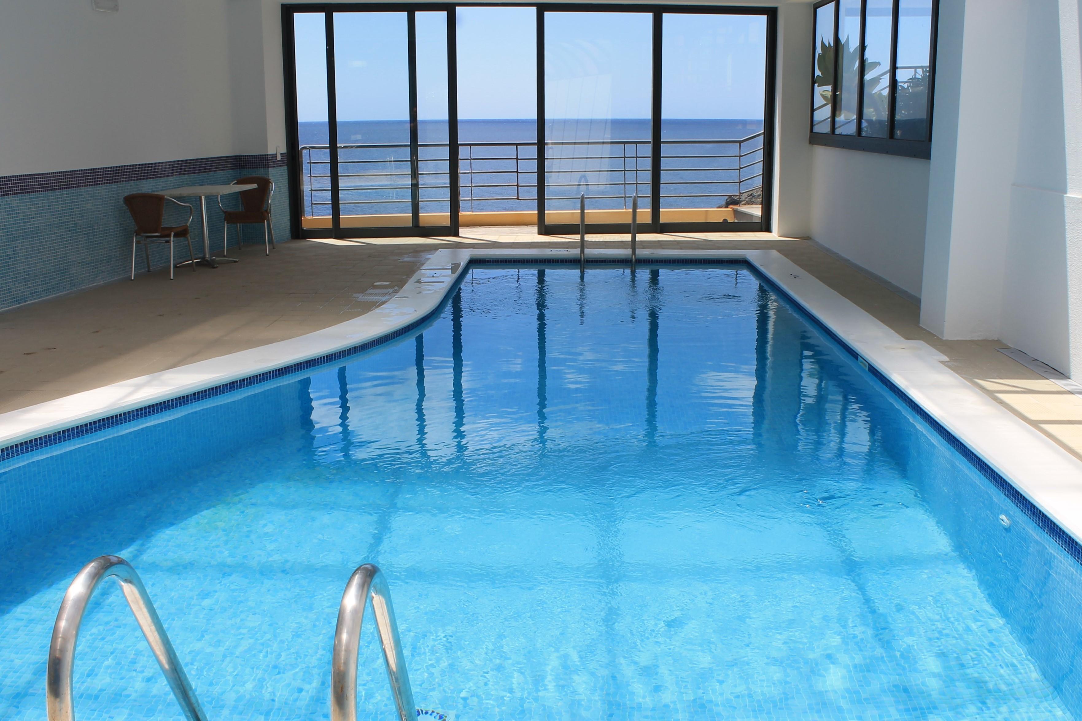 Hotel Cais Da Oliveira Canico  Exterior photo